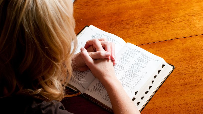 Com Jose Eduardo De Oliveira e Silva, entenda como a oração pode ser uma força de mudança interior e espiritual.