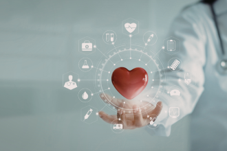 Diante do aumento dos custos na saúde, Vinicius Tadeu Sattin Rodrigues aponta desafios alarmantes que impactam todo o setor.