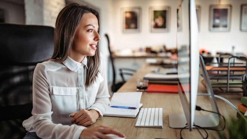 Programa Mulheres na Tecnologia: O Impacto Estratégico da Inclusão de Gênero no Mercado de Inovação